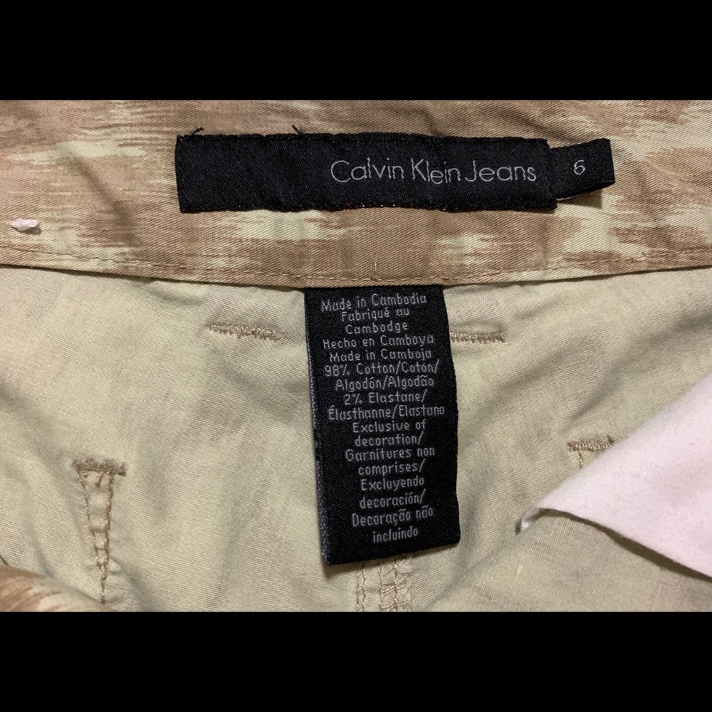 Calvin Klein Jeans Women’s shorts - Picture 3 of 5